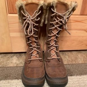 Merrell Women’s boots size 8.5
